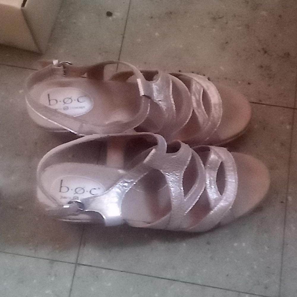 Boc born concept sandals